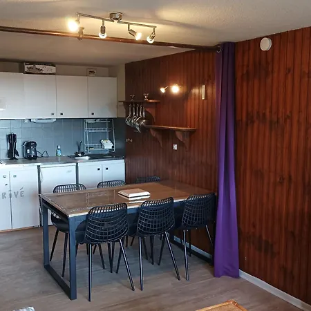 Apartment Cosy Au Centre, Acces Aux Pistes, Balcon Sud, Wifi, Parking A Proximite - Fr-1-814-70